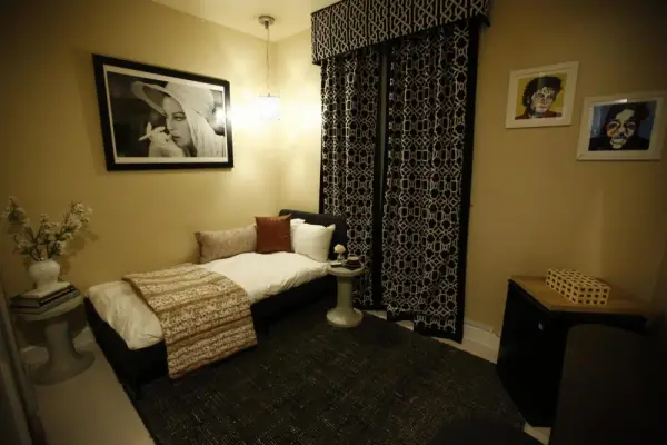 The Crescent Hotel Beverly Hills 4